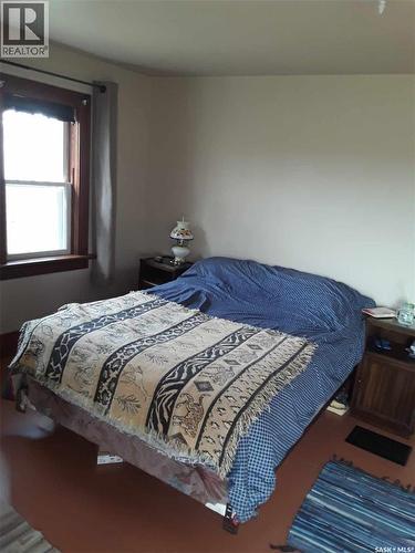 Nw1 34-24-W2, Usborne Rm No. 310, SK - Indoor Photo Showing Bedroom