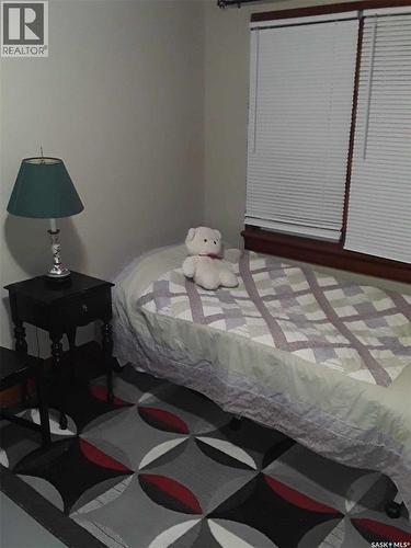 Nw1 34-24-W2, Usborne Rm No. 310, SK - Indoor Photo Showing Bedroom