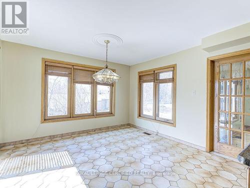 4261 Capilano Court, Mississauga, ON - Indoor Photo Showing Other Room