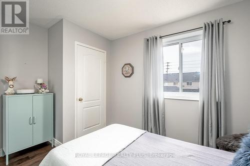 5887 Shelford Terrace, Mississauga, ON - Indoor Photo Showing Bedroom