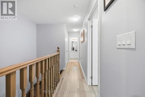 32 - 3905 Major Mackenzie Drive, Vaughan, ON - Indoor Photo Showing Other Room