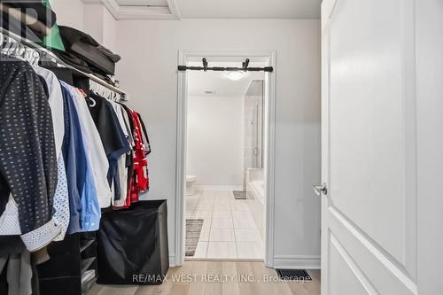 32 - 3905 Major Mackenzie Drive, Vaughan, ON - Indoor With Storage
