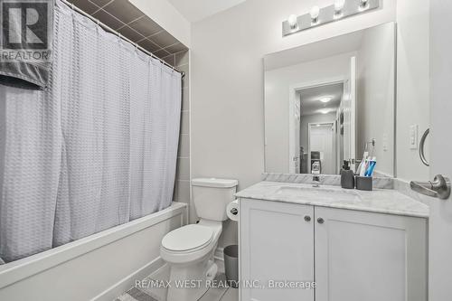 32 - 3905 Major Mackenzie Drive, Vaughan, ON - Indoor Photo Showing Bathroom
