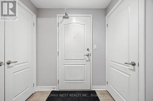 32 - 3905 Major Mackenzie Drive, Vaughan, ON - Indoor Photo Showing Other Room