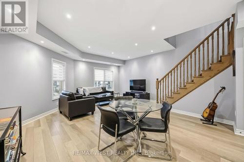 32 - 3905 Major Mackenzie Drive, Vaughan, ON - Indoor Photo Showing Dining Room