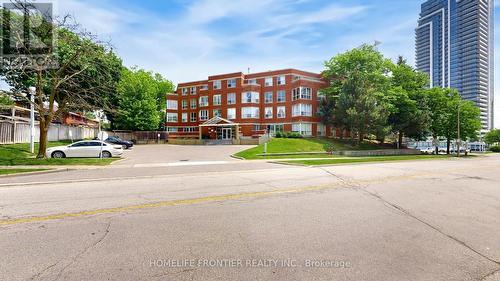 306 - 9 Chalmers Road, Richmond Hill, ON - Outdoor With Facade