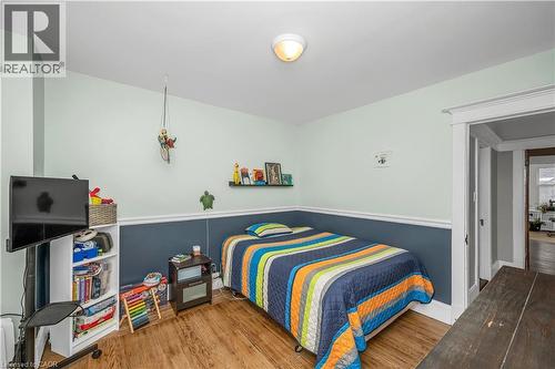 77 Proctor Boulevard, Hamilton, ON - Indoor Photo Showing Bedroom