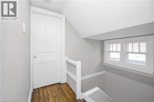77 Proctor Boulevard, Hamilton, ON - Indoor Photo Showing Other Room