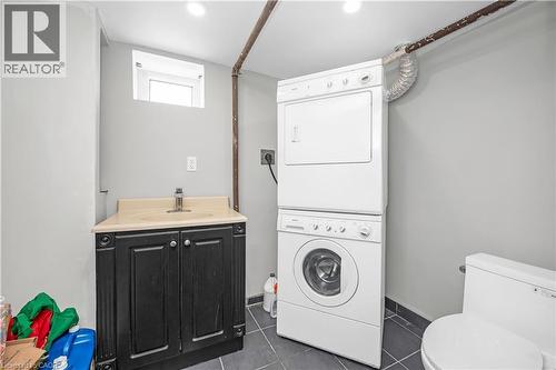 77 Proctor Boulevard, Hamilton, ON - Indoor Photo Showing Laundry Room