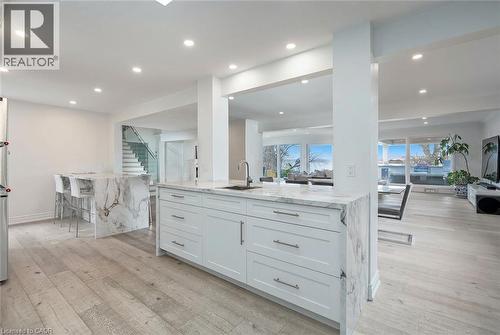 624 North Shore Boulevard E, Burlington, ON - Indoor