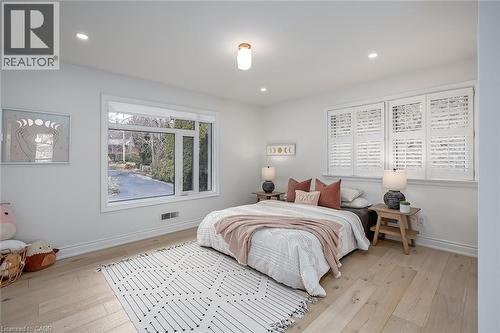 624 North Shore Boulevard E, Burlington, ON - Indoor Photo Showing Bedroom