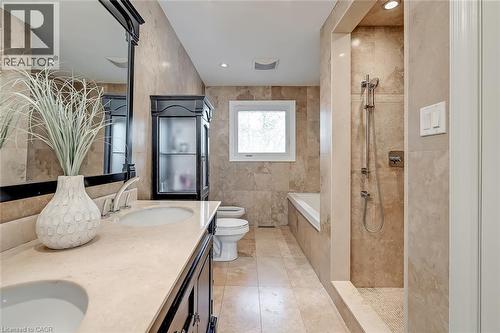 624 North Shore Boulevard E, Burlington, ON - Indoor Photo Showing Bathroom