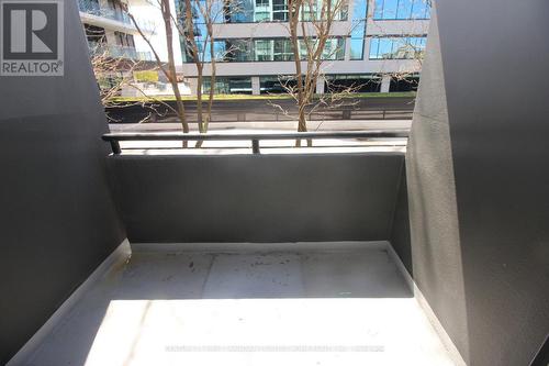305 - 155 Kent Street, London East (East F), ON - Indoor Photo Showing Garage