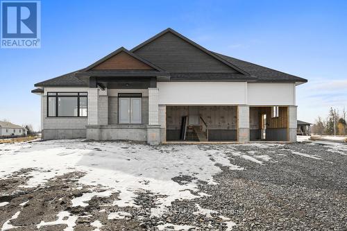 79 HOGAN DRIVE  Mcnab/Braeside, ON K7S 0L1