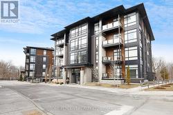 15 - 100 CORTILE PRIVATE Ottawa, ON K1V 2S8