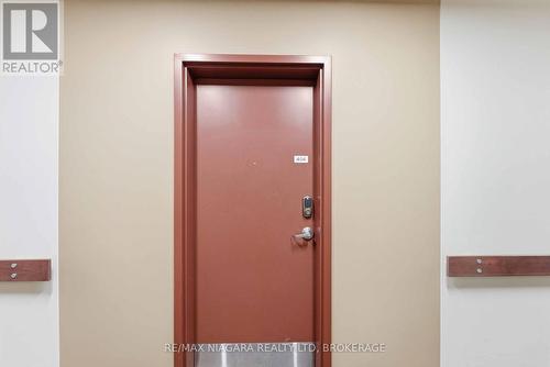 404 - 26 Wellington Street, St. Catharines (Downtown), ON -  Photo Showing Other Room