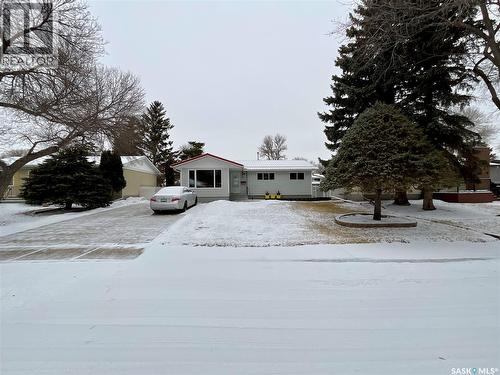 28 Matheson Crescent, Regina, SK - Outdoor
