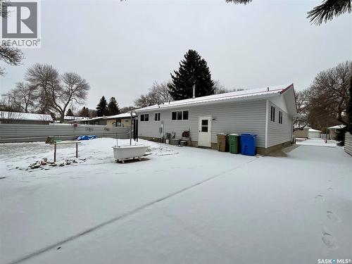 28 Matheson Crescent, Regina, SK - Outdoor