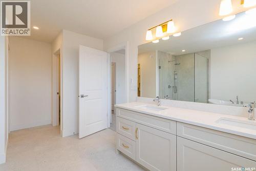 150 Mazurek Crescent, Saskatoon, SK - Indoor Photo Showing Bathroom