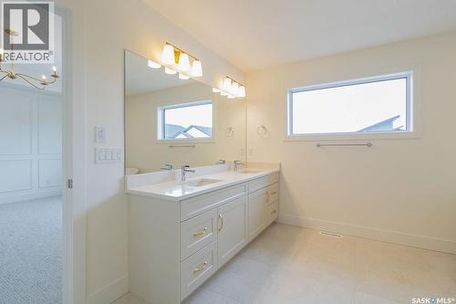 150 Mazurek Crescent, Saskatoon, SK - Indoor Photo Showing Bathroom