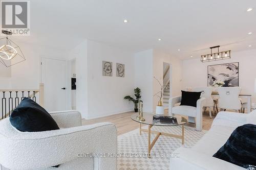 11 BAY CREST DRIVE  Brampton, ON L6Z 1H5