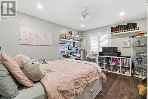 356 Falling Green Crescent, Kitchener, ON - Indoor Photo Showing Bedroom