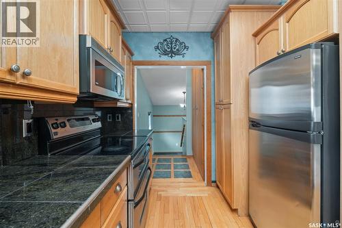 1027 4Th Street E, Prince Albert, SK - Indoor Photo Showing Kitchen