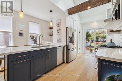 2113 New Street, Burlington, ON - Indoor Photo Showing Kitchen