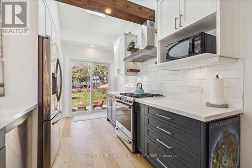2113 New Street, Burlington, ON - Indoor Photo Showing Kitchen With Upgraded Kitchen