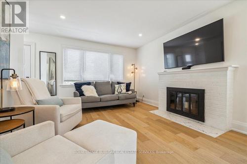 2113 New Street, Burlington, ON - Indoor Photo Showing Living Room With Fireplace