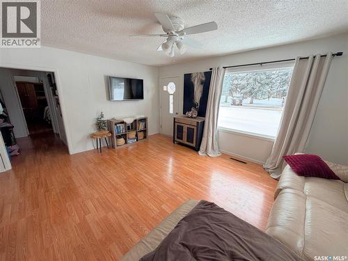 502 Main Street, Cudworth, SK - Indoor Photo Showing Living Room