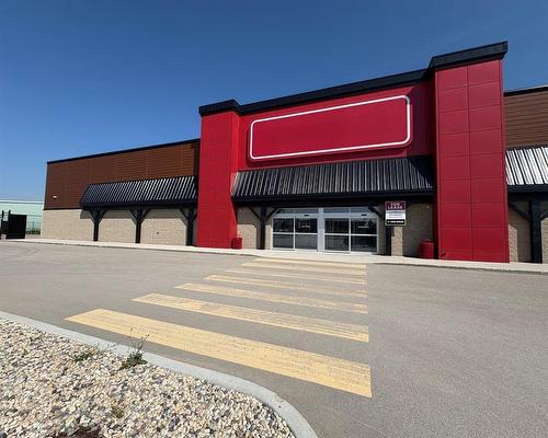 41 Pth 52 Highway W, Steinbach, MB 