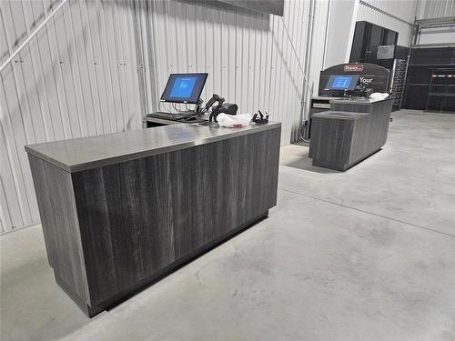 41 Pth 52 Highway W, Steinbach, MB 