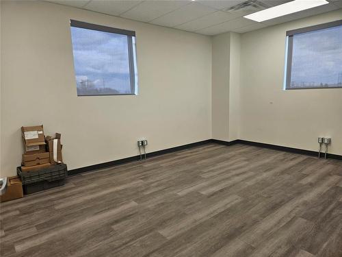 41 Pth 52 Highway W, Steinbach, MB 