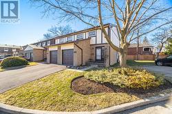 36 END-UNIT - 300 REXFORD DRIVE  Hamilton, ON L8W 1P5