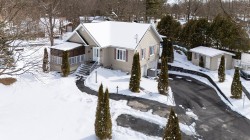 66 2e Avenue E. Saint-Albert, QC J0A 1E0