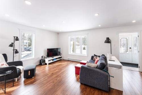 Living Room - 66 2E Avenue E., Saint-Albert, QC - Indoor Photo Showing Living Room