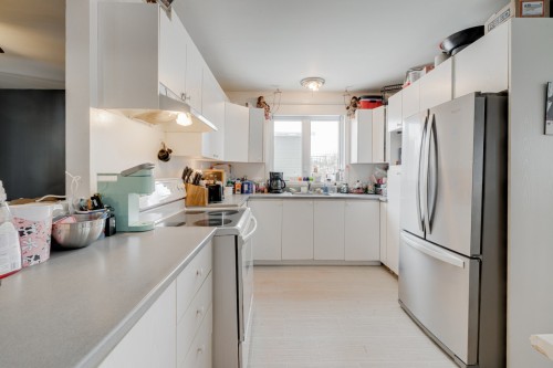 Cuisine - 367 Boul. Du Centenaire, Saint-Basile, QC - Indoor Photo Showing Kitchen