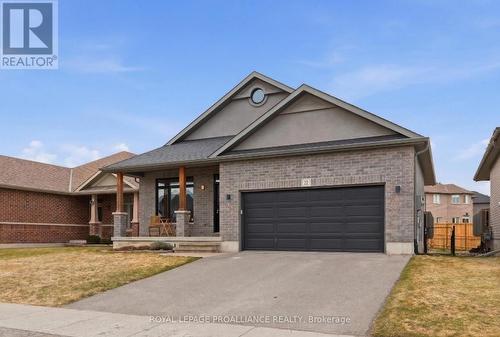 22 KEMPTON AVENUE  Belleville (Thurlow Ward), ON K8N 0E9