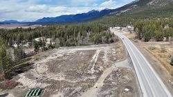 5056 & 5075 93/95 Highway  Fairmont Hot Springs, BC V0B 1L1