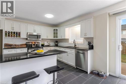 440 Langlaw Drive, Cambridge, ON - Indoor Photo Showing Kitchen