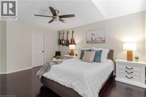 440 Langlaw Drive, Cambridge, ON - Indoor Photo Showing Bedroom