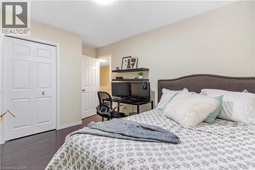 440 Langlaw Drive, Cambridge, ON - Indoor Photo Showing Bedroom