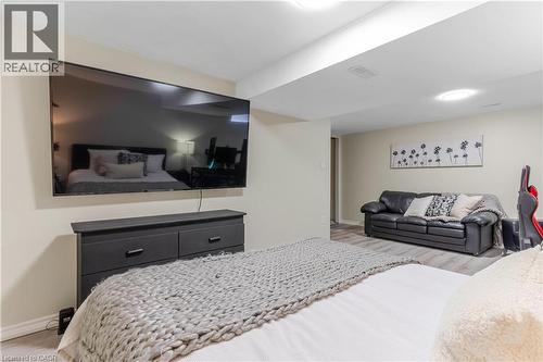 440 Langlaw Drive, Cambridge, ON - Indoor Photo Showing Bedroom