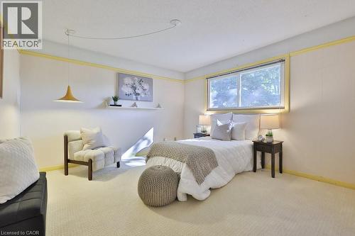 Bedroom featuring baseboards and carpet - 700 Fieldstone Road, Mississauga, ON - Indoor Photo Showing Bedroom