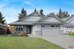 912 Prestwick Pl Courtenay, BC V9N 0E1