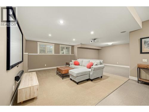 1768 Split Rail Place, Kelowna, BC - Indoor