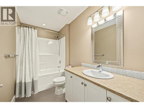 1768 Split Rail Place, Kelowna, BC - Indoor Photo Showing Bathroom