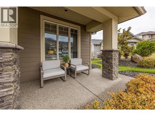 1768 Split Rail Place, Kelowna, BC - Outdoor With Exterior