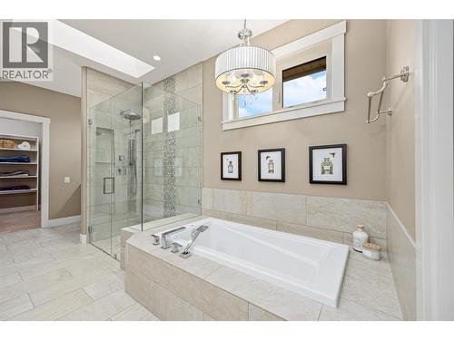 1768 Split Rail Place, Kelowna, BC - Indoor Photo Showing Bathroom